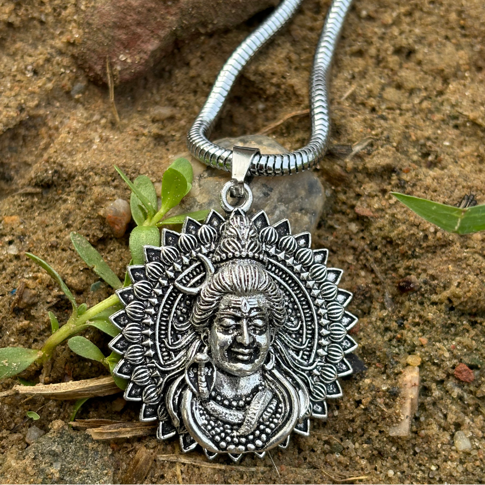 Silver Mahadev Locket With Snake Chain